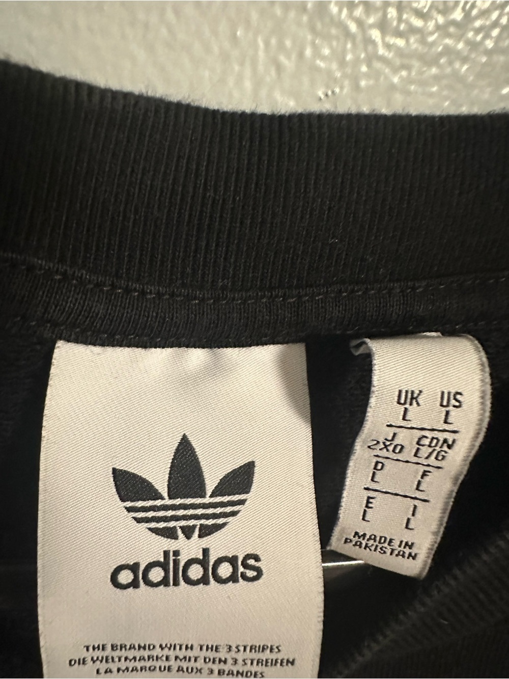 adidas Black Sweatshirt with White Trefoil Tag Size Large - Picture 6 of 7